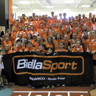 I podisti con il giubbino regalato da BiellaSport