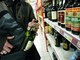 Biella, rubano alcol al supermercato: fermate tre persone - Foto di repertorio