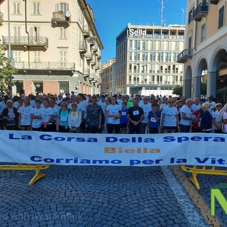 Il ritorno della Corsa della Speranza porta in strada 600 persone - Foto Alessandro Bozzonetti per newsbiella.it