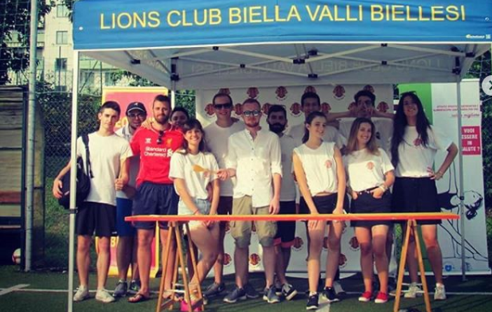 Valle Mosso: Grande successo per il 1° Torneo di calcio balilla umano Valle Mosso: Grande successo per il 1° Torneo di calcio balilla umano