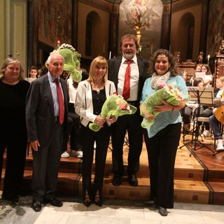 fondo bianco cossato