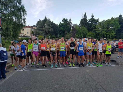 Giro podistico di Sordevolo, trionfano Nadir Cavagna e Margherita De Giuli Giro podistico di Sordevolo, trionfano Nadir Cavagna e Margherita De Giuli