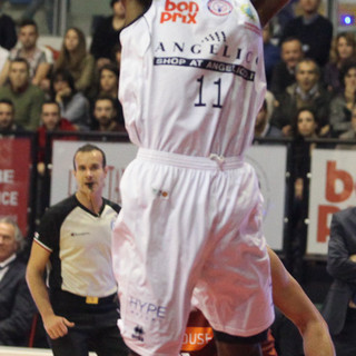 Basket - L'Angelico in Sicilia non entra mai in partita