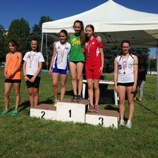 Atletica: La Splendor Cossato al femminile brilla ai societari di Novara VIDEO