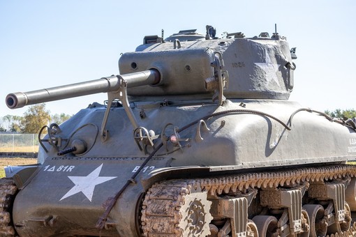 "Campo Base Stroppiana III": Fondazione Marazzato in mostra con i mezzi militari "Campo Base Stroppiana III": Fondazione Marazzato in mostra con i mezzi militari