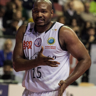 Basket - De Vico si riscatta, Raymond ancora Mvp