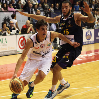 Basket - Un'Angelico da sogno seppellisce la Manital 93 - 73 FOTOGALLERY Basket - Un'Angelico da sogno seppellisce la Manital 93 - 73 FOTOGALLERY