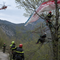 Si impiglia col parapendio su un albero: soccorsa a Occhieppo Superiore - Immagine generata con l'ia