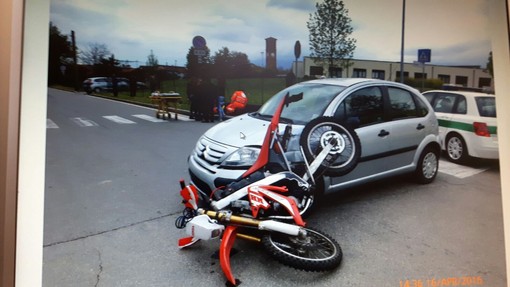 Gaglianico: Sedicenne in ospedale dopo l‘impatto contro un’auto FOTOGALLERY