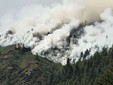 Valessera, l'incendio si propaga a valle: AIB e Vigili del Fuoco in azione Valessera, l'incendio si propaga a valle: AIB e Vigili del Fuoco in azione
