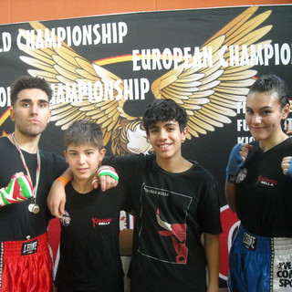 DA sinistra Calarco, Rosso, Perman, Coppola - Foto Kick Boxing Biella