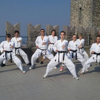 Karate: Allenamento autunnale al Castello di Zumaglia per la Nippon Biella