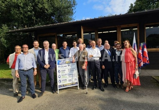 Lega Biella, incontro partecipato con Molinari e Bussalino aspettando Pontida (Foto di Angela Lobefaro in esclusiva per Newsbiella.it) Lega Biella, incontro partecipato con Molinari e Bussalino aspettando Pontida (Foto di Angela Lobefaro in esclusiva per Newsbiella.it)