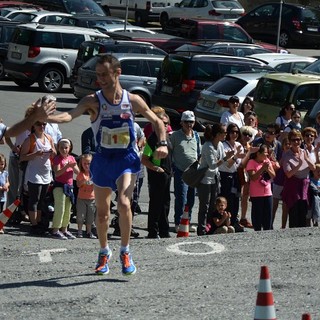 Alberto Mosca al traguardo lo scorso anno (www.biellaedintorni.it)