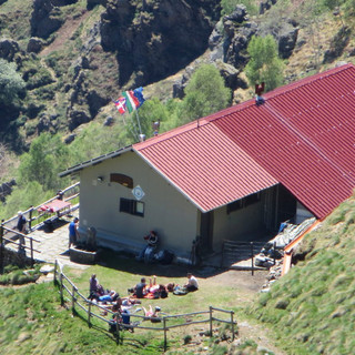 Il passaggio all'Alpe Spelonca (www.trailrunningvalsessera.it) Il passaggio all'Alpe Spelonca (www.trailrunningvalsessera.it)