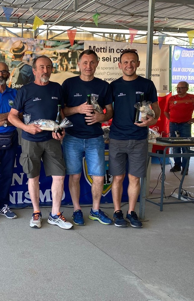 Angelino Giorzet, Fontana e Piletta quarti al campionato di marcia alpina - Foto Tiziano Revolon Angelino Giorzet, Fontana e Piletta quarti al campionato di marcia alpina - Foto Tiziano Revolon