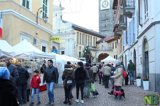 Proseguono gli appuntamenti del Mercatino degli Angeli, a Sordevolo musica e tante gustose novità Proseguono gli appuntamenti del Mercatino degli Angeli, a Sordevolo musica e tante gustose novità