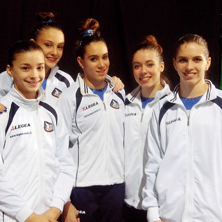 Melissa Polo (a destra) con le compagne di squadra dell'Ardor