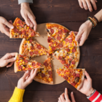 Brusnengo, tra sapori e auto d’epoca: “Tutti in piazza per una pizza pazza” Brusnengo, tra sapori e auto d’epoca: “Tutti in piazza per una pizza pazza”