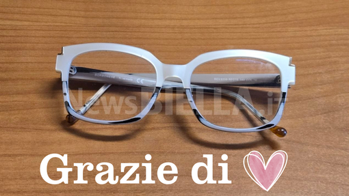 "Che sorpresa ritrovare i miei occhiali... Grazie di cuore!" "Che sorpresa ritrovare i miei occhiali... Grazie di cuore!"