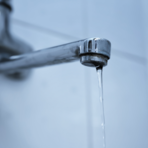 Siccità, anche Casapinta limita l’uso dell’acqua potabile Siccità, anche Casapinta limita l’uso dell’acqua potabile
