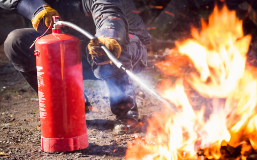 Siccità e rischio incendi, a Zimone vietati i fuochi all’aperto Siccità e rischio incendi, a Zimone vietati i fuochi all’aperto