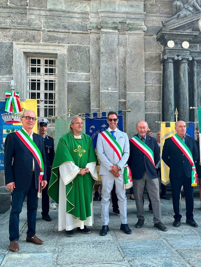 Dorzano, Cavaglià, Roppolo e Viverone in pellegrinaggio al Santuario di Oropa - Foto pagina Facebook Comune di Dorzano