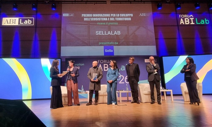 Sellalab riceve il Premio ABI 2026 per l’Innovazione nei Servizi Bancari Sellalab riceve il Premio ABI 2026 per l’Innovazione nei Servizi Bancari