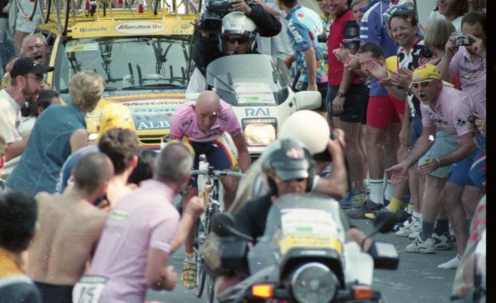 Giro d’Italia e Pantani: la corsa in ricordo dell’impresa.