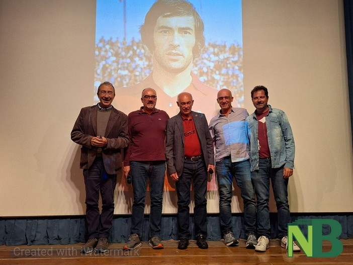 Lessona, Paolo Pulici al Cine Teatro Italia per i 50 anni dello Scudetto del Toro - Servizio di Nicola Rasolo Lessona, Paolo Pulici al Cine Teatro Italia per i 50 anni dello Scudetto del Toro - Servizio di Nicola Rasolo