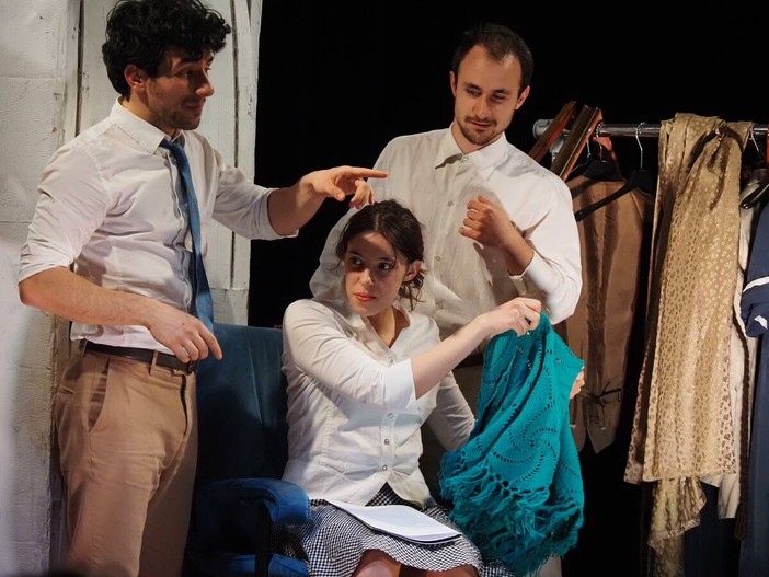 Storie di Piazza, in scena a Biella "Frammenti, Pirandello maschere e verità" Storie di Piazza, in scena a Biella "Frammenti, Pirandello maschere e verità"