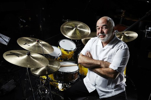 Grande concerto al Biella Jazz Club, torna l'icona mondiale Peter Erskine