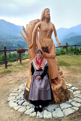 Rosanna Pianella in pensione, Campiglia Cervo omaggia la storica dipendente comunale Rosanna Pianella in pensione, Campiglia Cervo omaggia la storica dipendente comunale