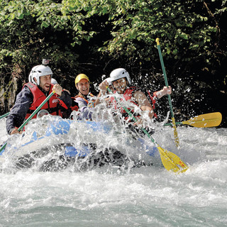 A San Valentino regala un soggiorno in un romantico chalet dello Stura River Village oppure una discesa tra le rapide in Rafting A San Valentino regala un soggiorno in un romantico chalet dello Stura River Village oppure una discesa tra le rapide in Rafting