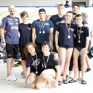 La squadra agonistica del Nuoto Pinnato Biella