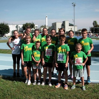 Un gruppo di giovani atleti dello Splendor Cossato