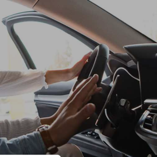 ADAS e sicurezza attiva: come i sistemi di assistenza alla guida riducono il rischio di errore umano ADAS e sicurezza attiva: come i sistemi di assistenza alla guida riducono il rischio di errore umano