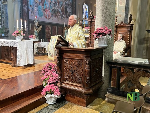 A Cossato le celebrazioni pasquali: "Possiamo perdere tutto, ma nessuno può toglierci la fede e l’amore di Dio” - Servizio di Massimo Giacobbe