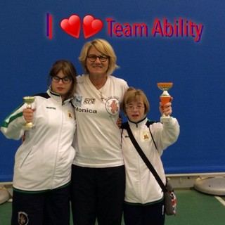 Ilaria Ravenna e Valentina Ghelfi con Monica Vespa