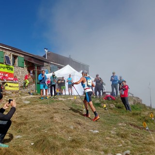 Al TOR330 – Tor des Géants® Jonas Russi e Silvia Trigueros Garrote provano l’allungo, Foto Massimo Clerico e Andrea Lucia Al TOR330 – Tor des Géants® Jonas Russi e Silvia Trigueros Garrote provano l’allungo, Foto Massimo Clerico e Andrea Lucia