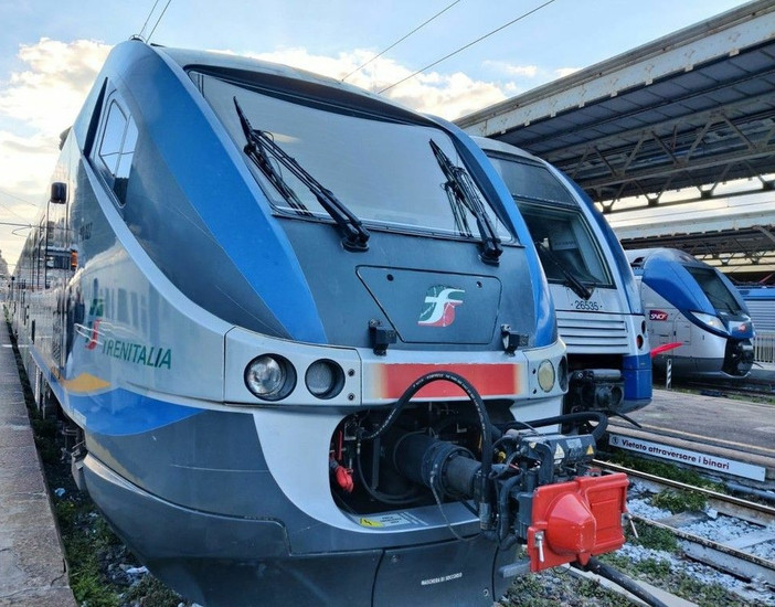Tornano i “Regionali del mare”: dal Piemonte alla riviera romagnola senza cambi anche nell’estate 2026 (foto di repertorio) Tornano i “Regionali del mare”: dal Piemonte alla riviera romagnola senza cambi anche nell’estate 2026 (foto di repertorio)