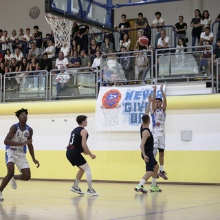 Basket, scivolone all’esordio per lo Zeta Esse Ti, coach Garri: dopo il primo quarto è mancata lucidità. Basket, scivolone all’esordio per lo Zeta Esse Ti, coach Garri: dopo il primo quarto è mancata lucidità.
