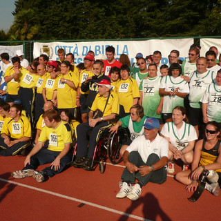 La foto di gruppo dei partecipanti dell'edizione 2013