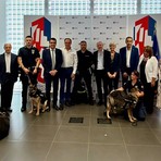 Polizia Locale, Cirio incontra le unità cinofile: c’è anche Biella con Lana