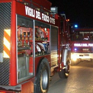 Dal Nord Ovest - Incendia un albero, nei guai un 15enne incastrato dalle telecamere (foto di repertorio)