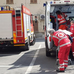 Malore in casa per una donna, a Biella arrivano in soccorso 118 e Vigili del Fuoco (foto di repertorio) Malore in casa per una donna, a Biella arrivano in soccorso 118 e Vigili del Fuoco (foto di repertorio)