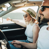 Vacanze in auto: la guida completa ai controlli pre-partenza per viaggiare sicuri Vacanze in auto: la guida completa ai controlli pre-partenza per viaggiare sicuri