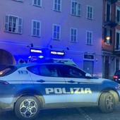Biella: Polizia e 118 intervengono per uomo molesto in città