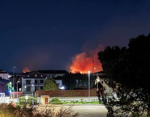 Ultim'ora: Brucia la Baraggia, AIB e Vigili del Fuoco si portano sul posto