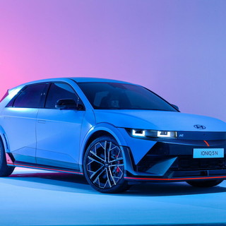 Questa non è un’elettrica. È qualcosa che non hai mai guidato prima